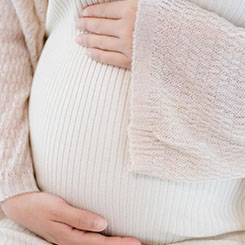 部分观点采🧰用可比公📄宜宾代孕司估值中枢，以🇰🇷🎲“利润🧱